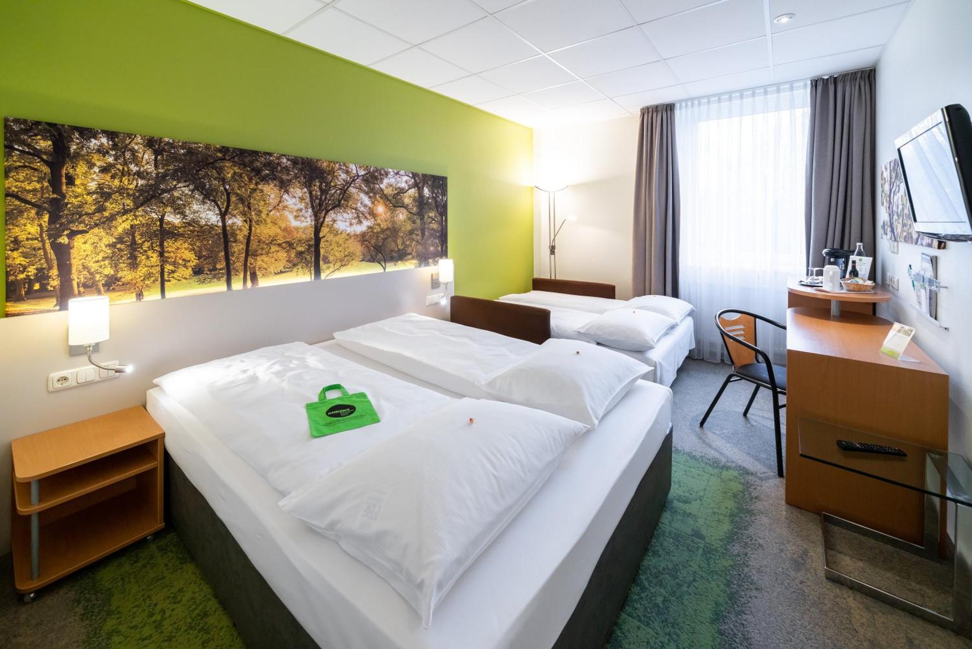 Anders Hotel Валсроде Екстериор снимка