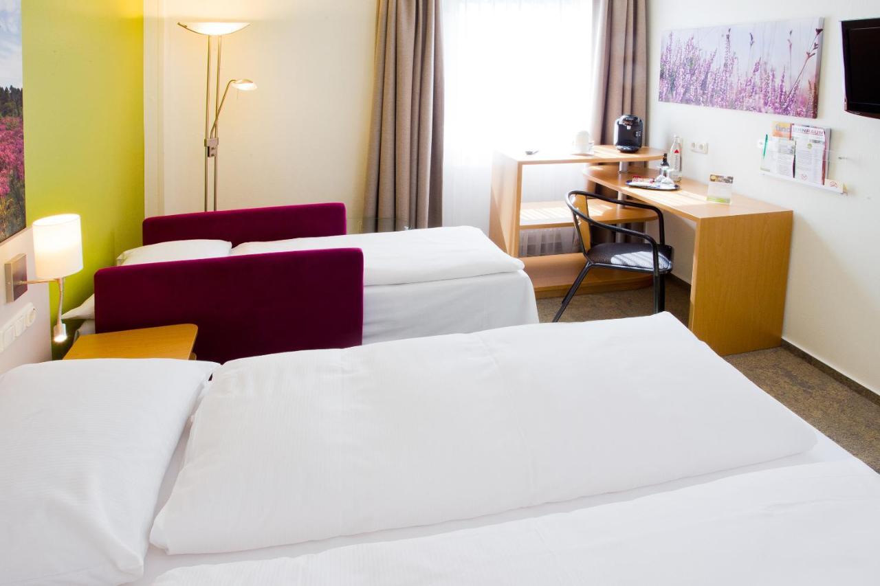 Anders Hotel Валсроде Екстериор снимка